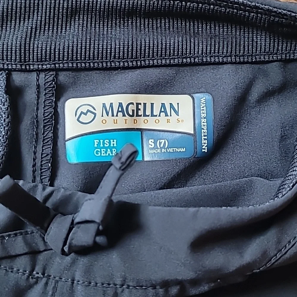 Magellan Shorts, Size S (7), Black - Picture 3 of 3